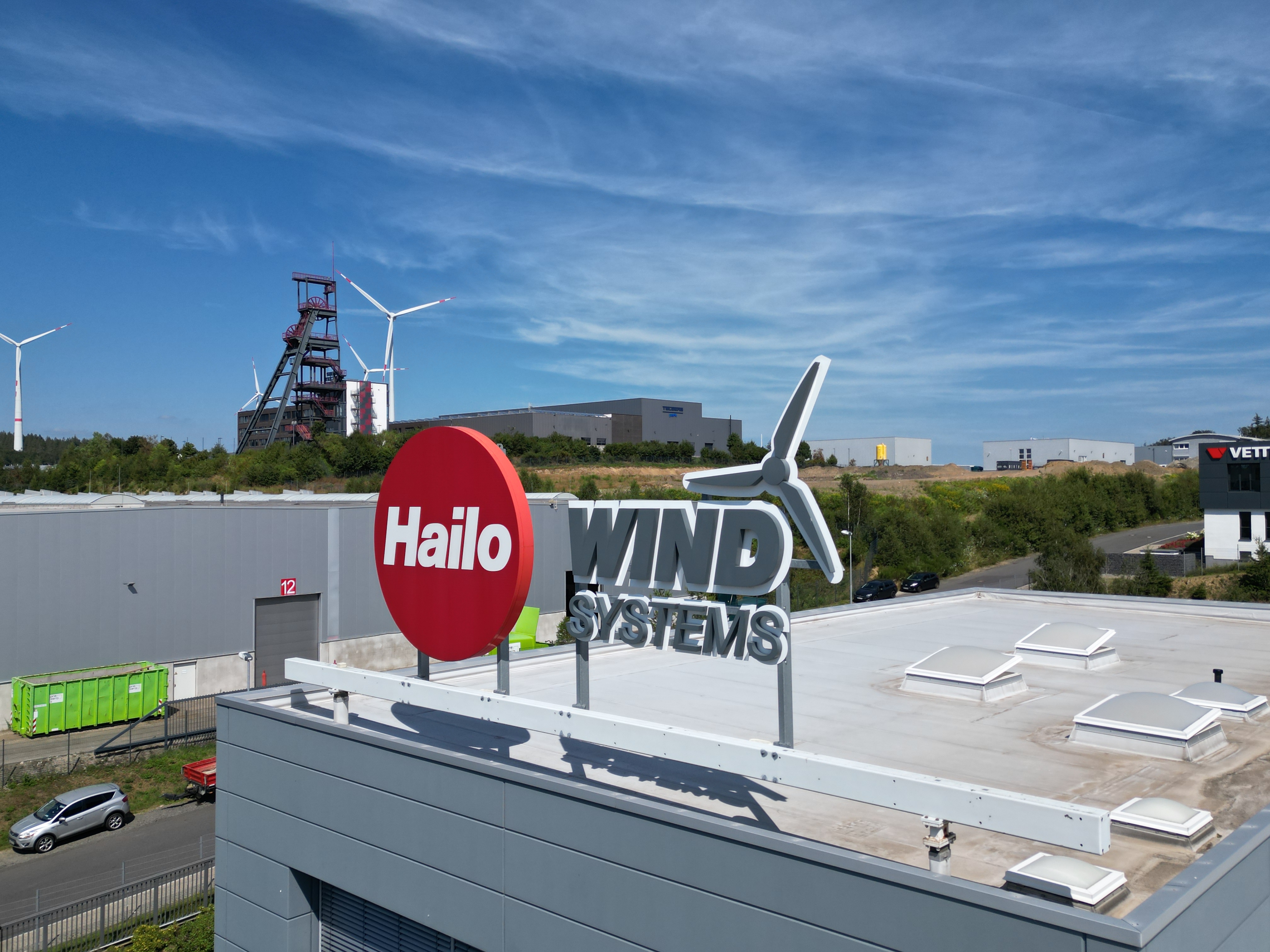 Hailo Wind Systems - Logo Firmengelände