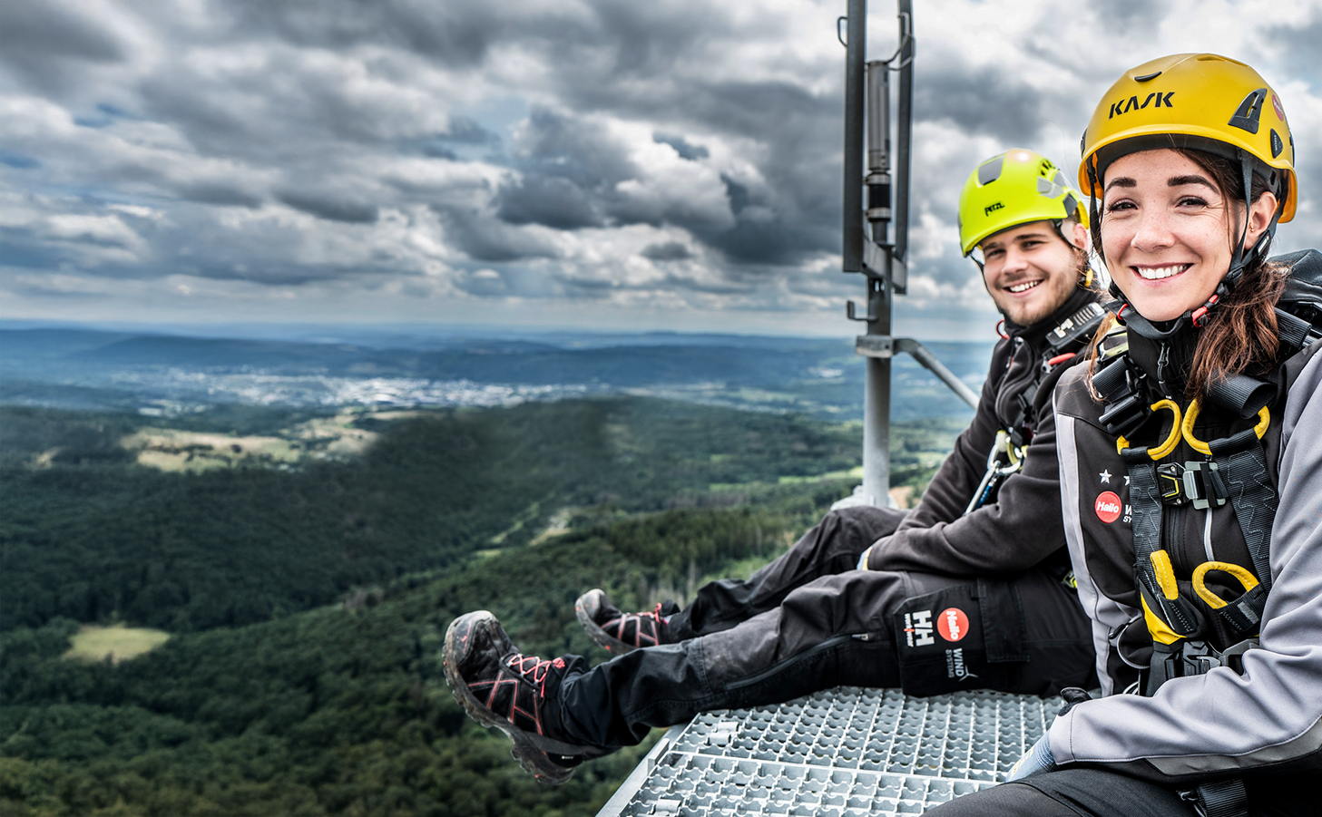 Mitarbeiter auf der Windkraftanlage
