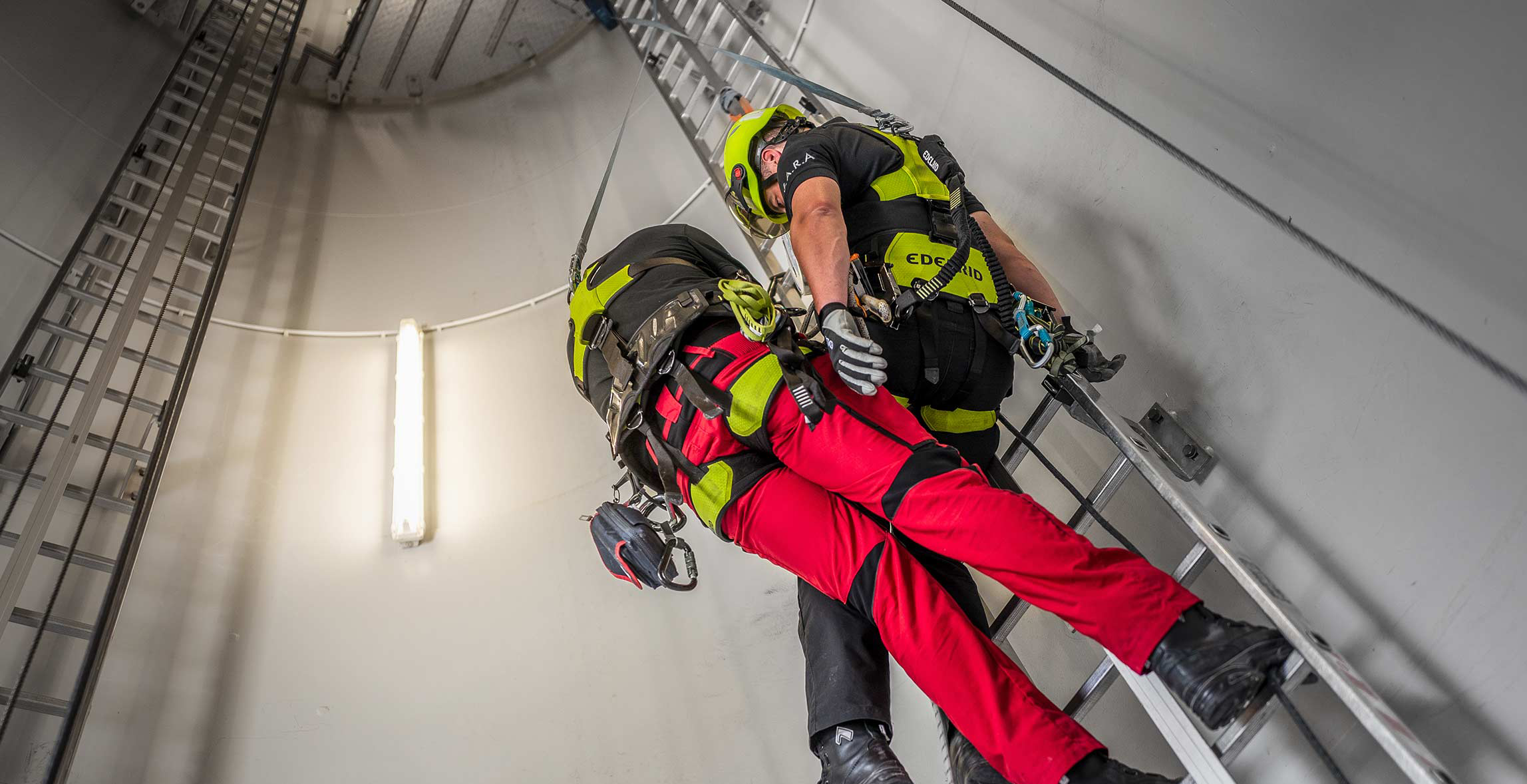 S.A.R.A., Windkraftanlage, Sicherheitstraining, PSAgA, Windenergie, Windtechnik, Wartung, Generalüberholung, HWS, Safety And Rescue Academy, Hailo Wind Systems, HOCHWERK