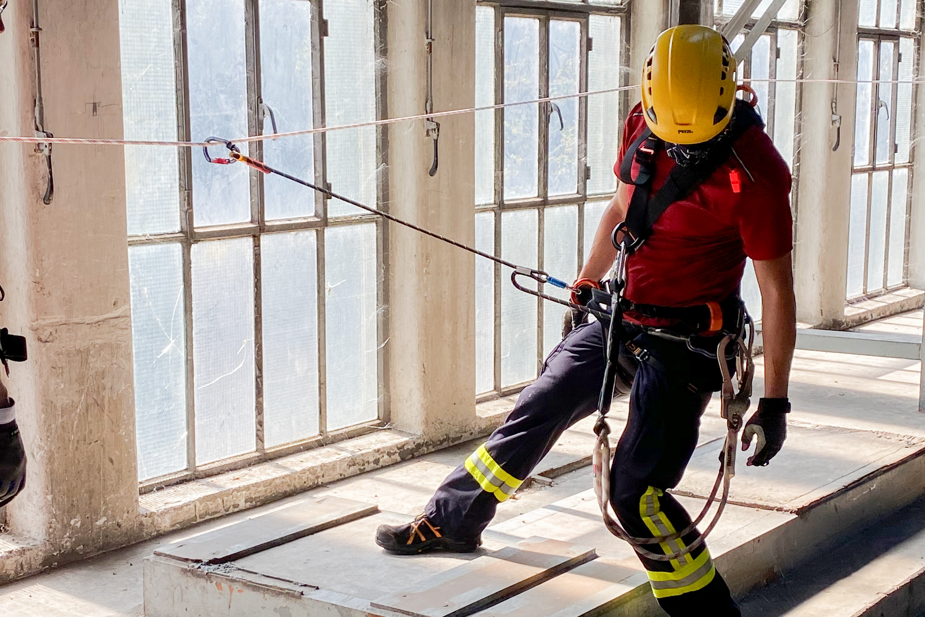 Hochwerk, Feuerwehr, Trainings, Aufbaukurs, Einfache Rettung aus Höhen und Tiefen, Hailo Wind Systems, HWS, Safety And Rescue Academy, S.A.R.A.,
