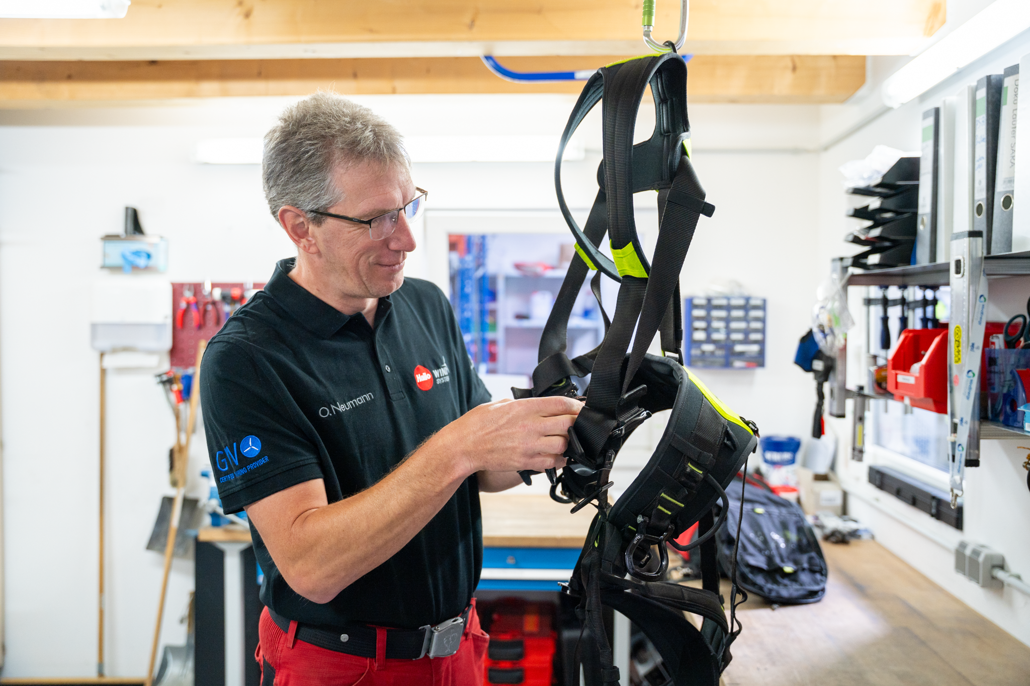 Safety And Rescue Academy, Hochwerk, Haiger, Marbach, Inspektion, Steigschutzsystem, Schulungen, S.A.R.A., Sicherheitstraining, PSAgA, Windenergie, Windtechnik, Wartung, PSA, PSAgA