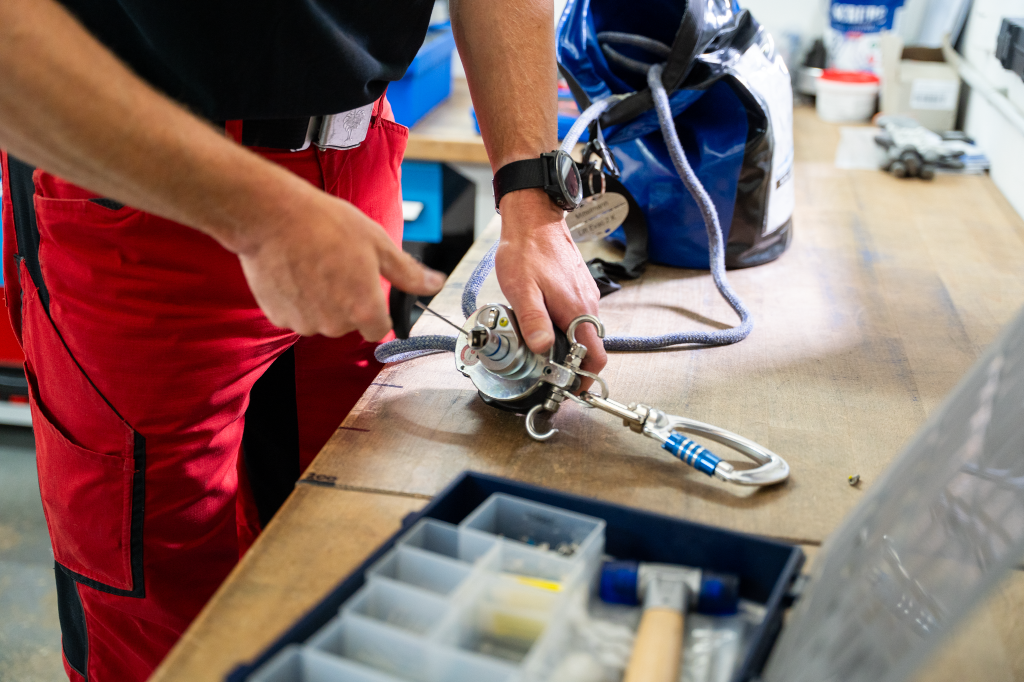 Safety And Rescue Academy, Hochwerk, Haiger, Marbach, Inspektion, Steigschutzsystem, Schulungen, S.A.R.A., Sicherheitstraining, PSAgA, Windenergie, Windtechnik, Wartung, PSA, PSAgA