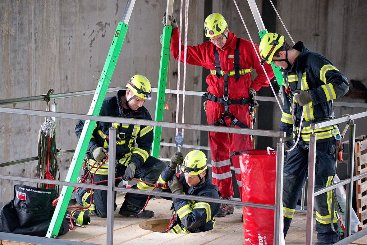 Hochwerk, RESCUE, Feuerwehr, Bornack, HWS, Hailo Wind Systems, Trainings-Center, Safety And Rescue Academy (S.A.R.A.), S.A.R.A. Training, Sicherheitstrainings, Trainings, 